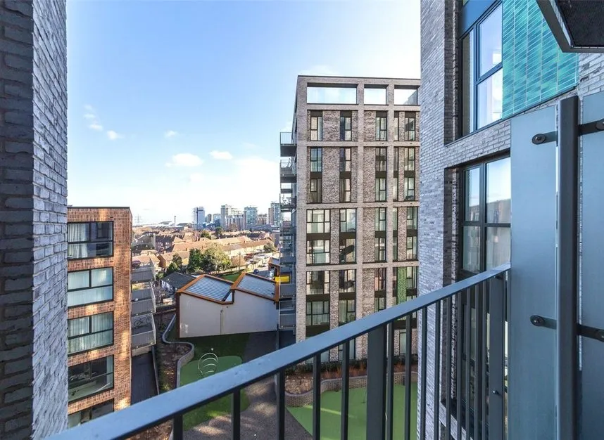 Sovereign Tower, Canning Town, E16, photo 5