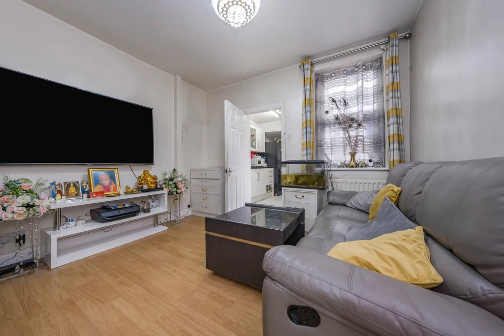 Moorfield Road, Cowley, UB8, photo 16