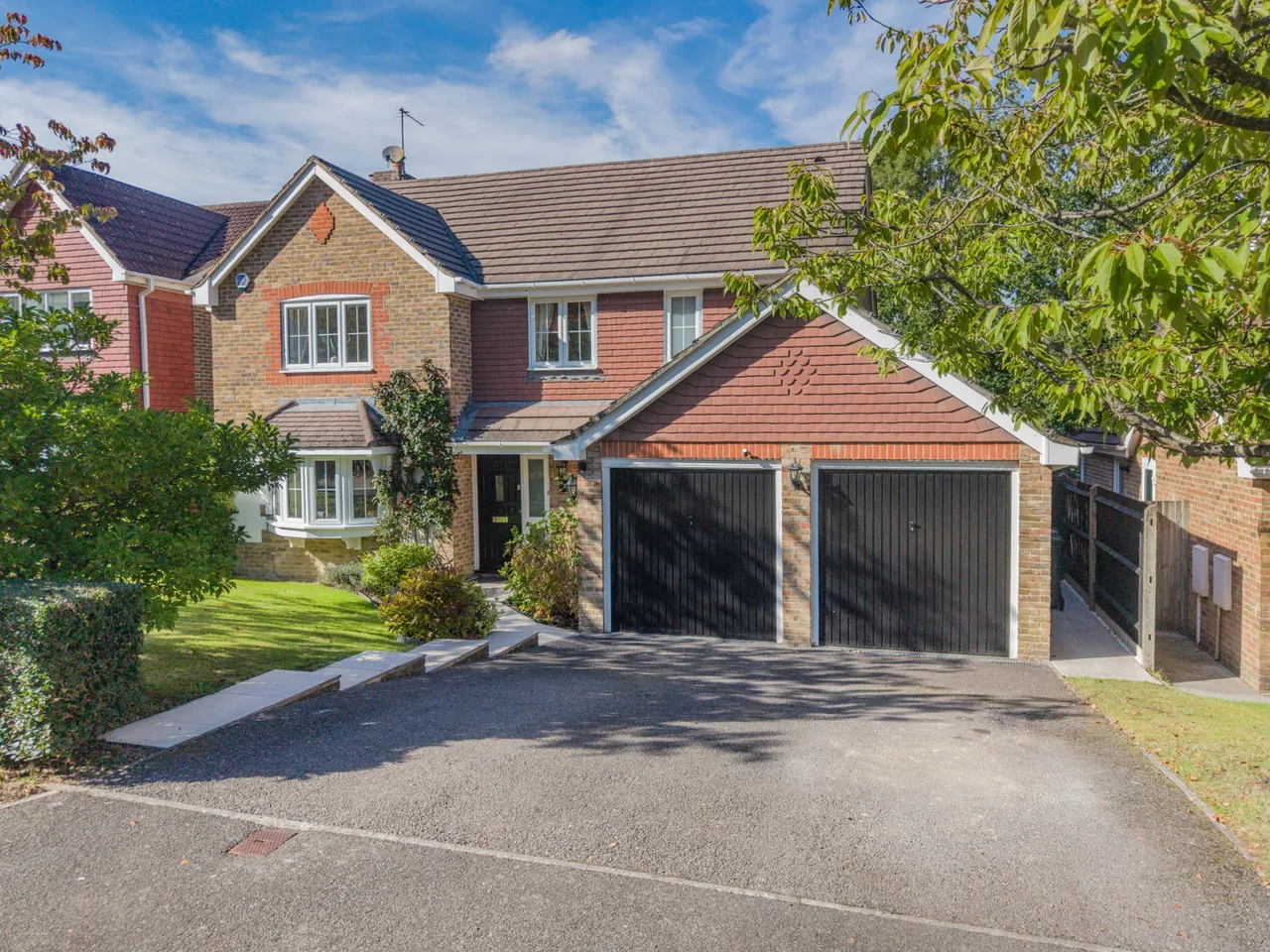 5 bed house for sale, Millbrook Road, Crowborough, TN6