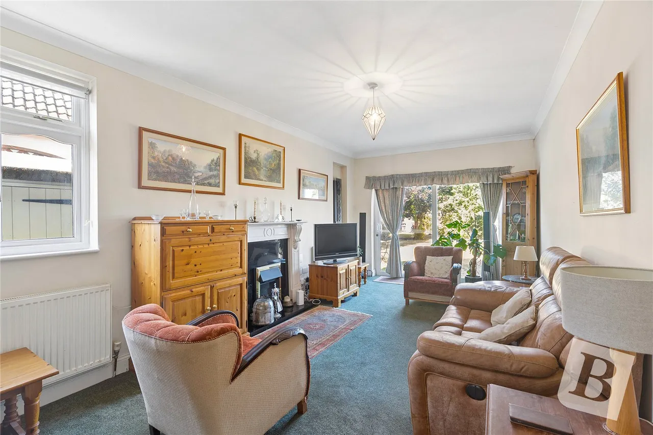 Crow Green Road, Pilgrims Hatch, CM15, photo 5