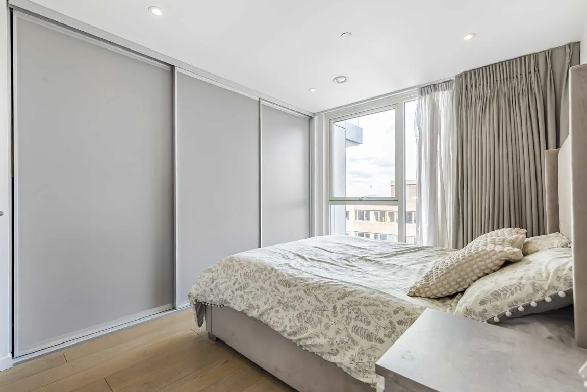 Upper Richmond Road, SW15, photo 5