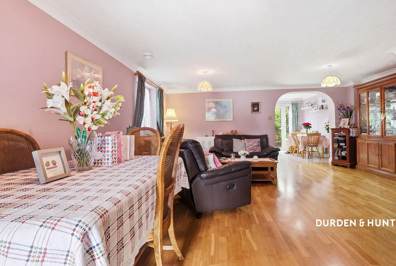 Godwin Close, Chingford, E4, photo 4