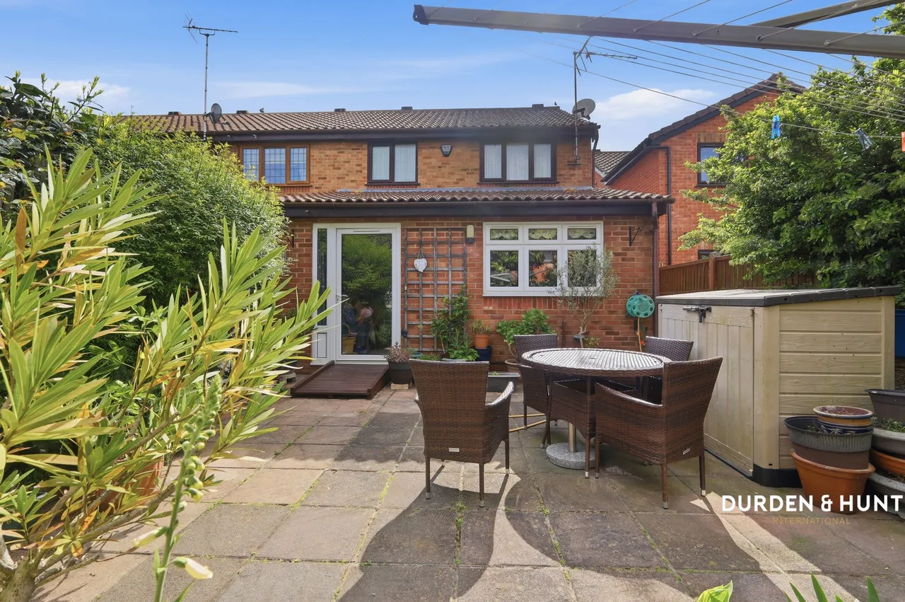Godwin Close, Chingford, E4, photo 16