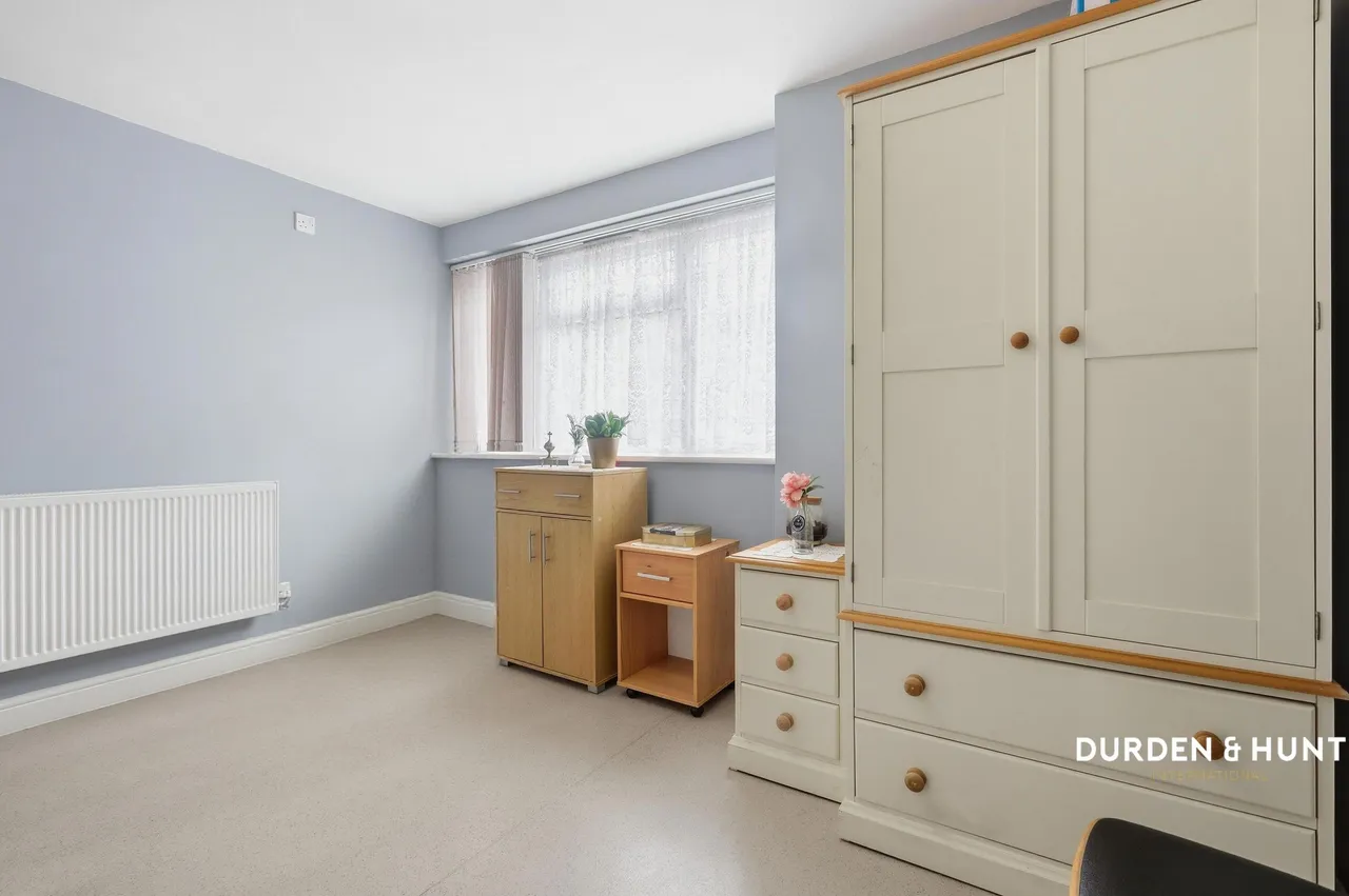Godwin Close, Chingford, E4, photo 9
