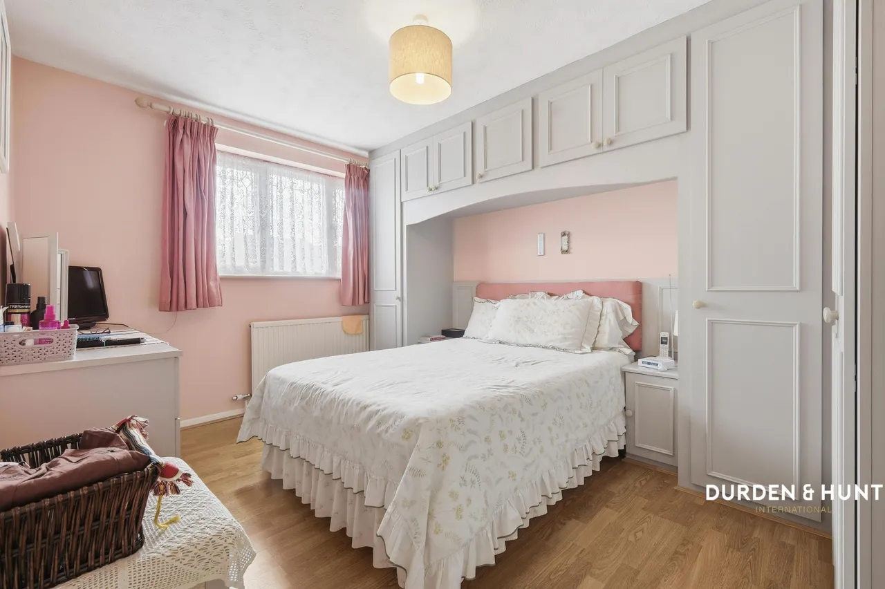 Godwin Close, Chingford, E4, photo 11