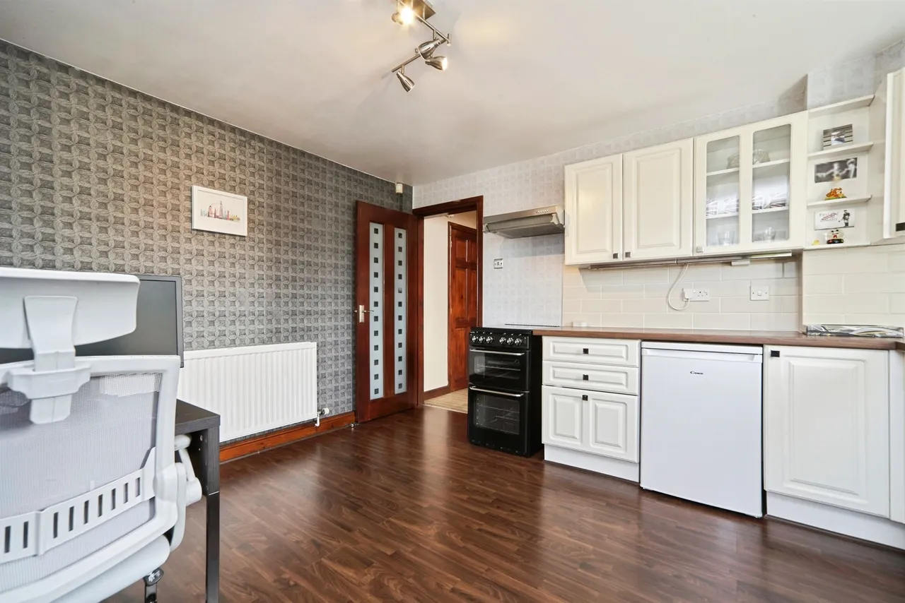 New Occupation Lane, Pudsey, LS28, photo 13