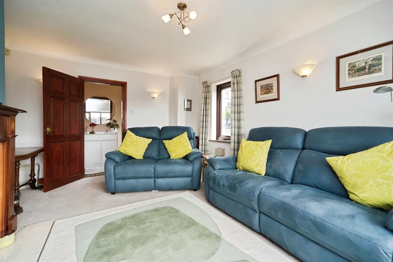 New Occupation Lane, Pudsey, LS28, photo 6
