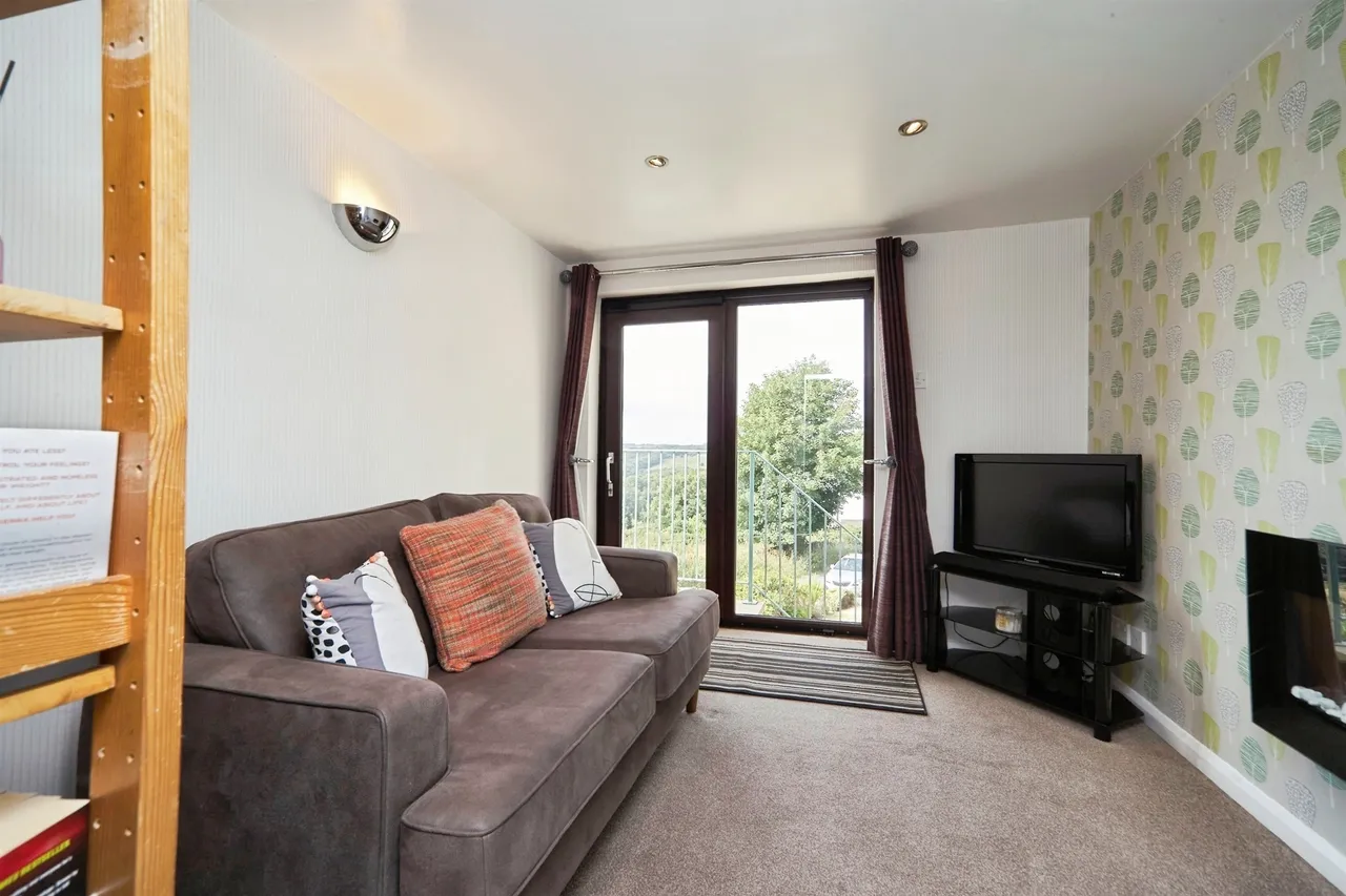 New Occupation Lane, Pudsey, LS28, photo 10
