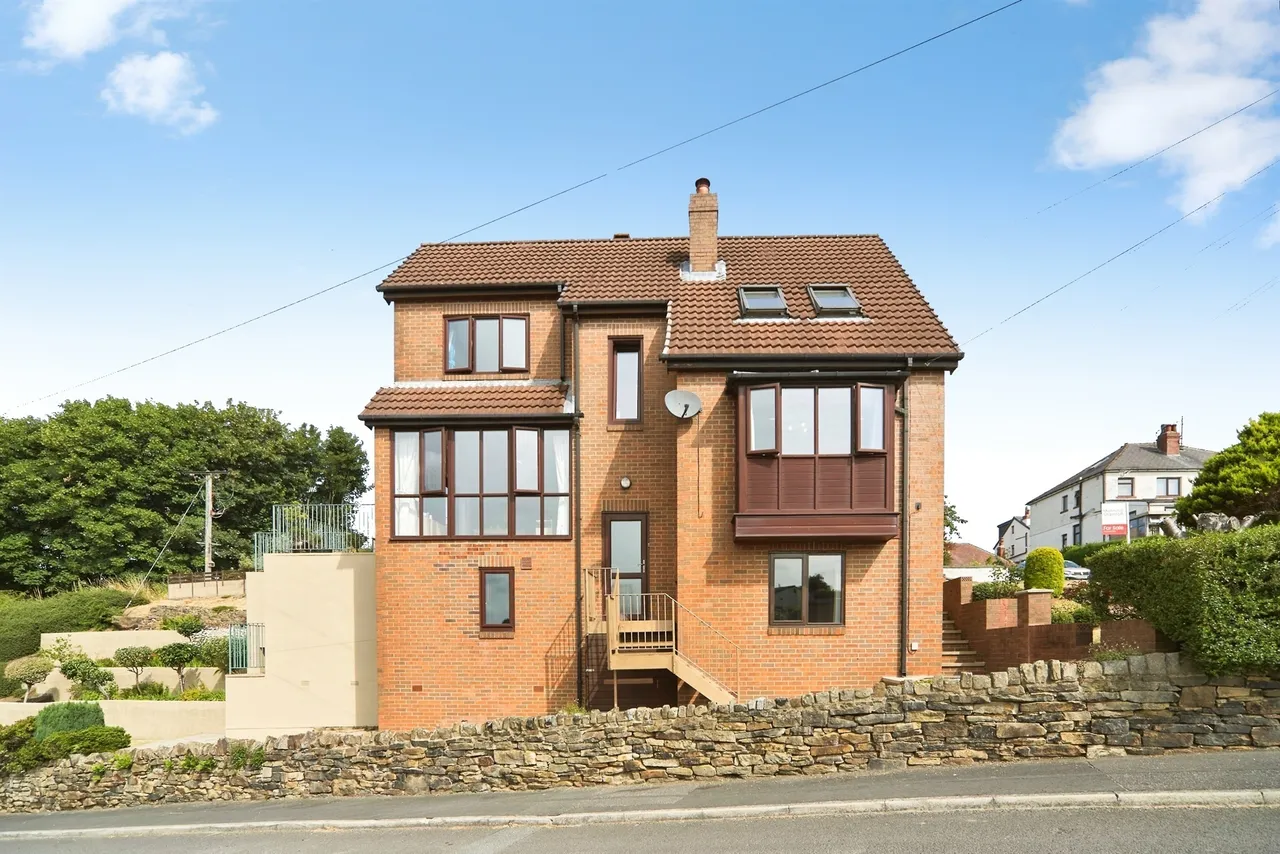 New Occupation Lane, Pudsey, LS28, photo 11