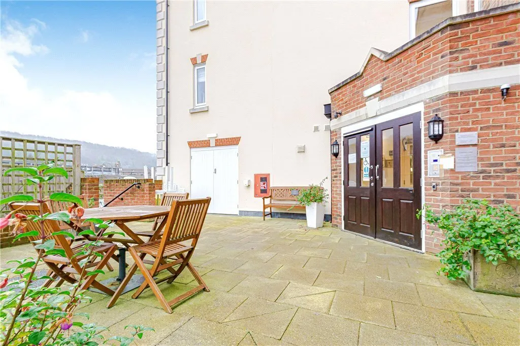 Caterham Lodge, Stafford Road, Caterham, Surrey, CR3, photo 8