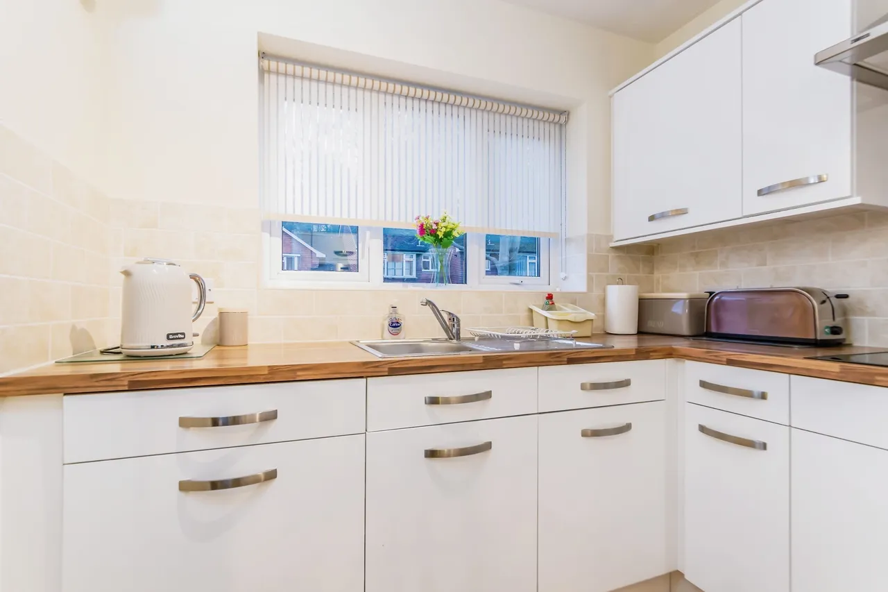 Caterham Lodge, Stafford Road, Caterham, Surrey, CR3, photo 11