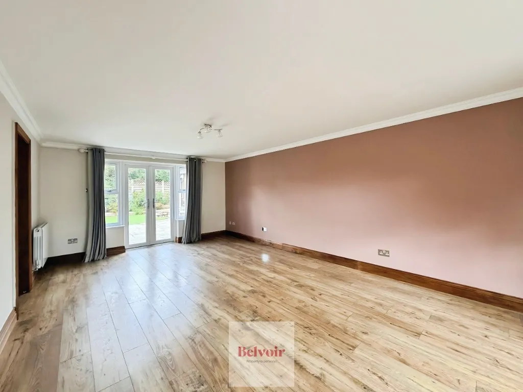 Prince Henrys Close, Greenhill, Evesham, WR11, photo 2