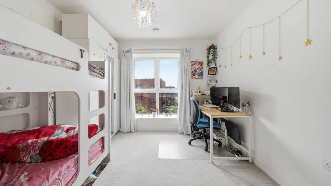 Pitcher Lane, Ashford, TW15, photo 7