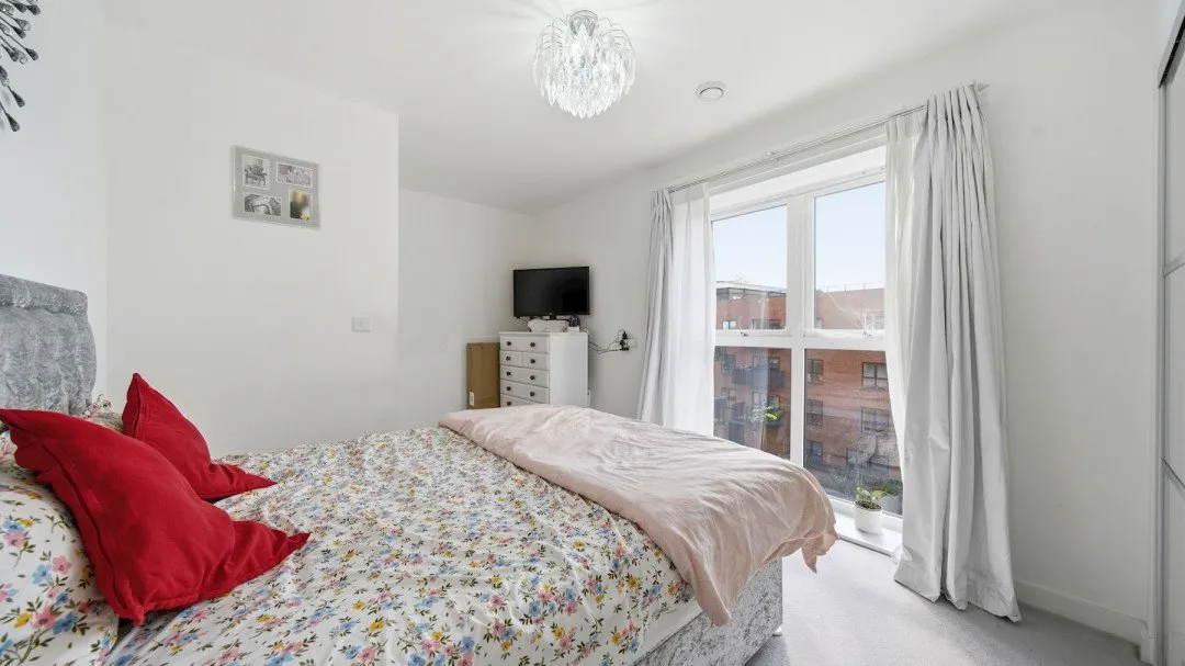 Pitcher Lane, Ashford, TW15, photo 6