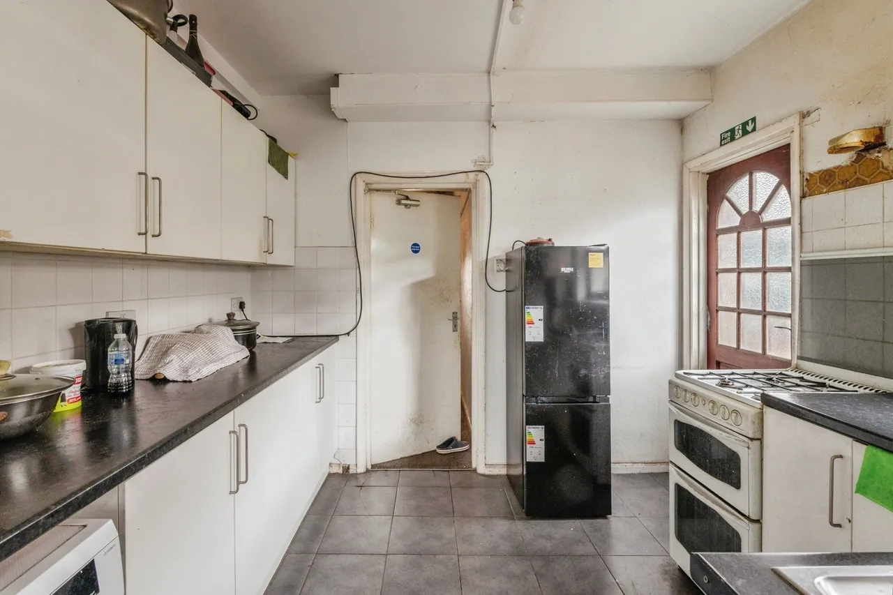 Clarence Road, Grays, RM17, photo 2