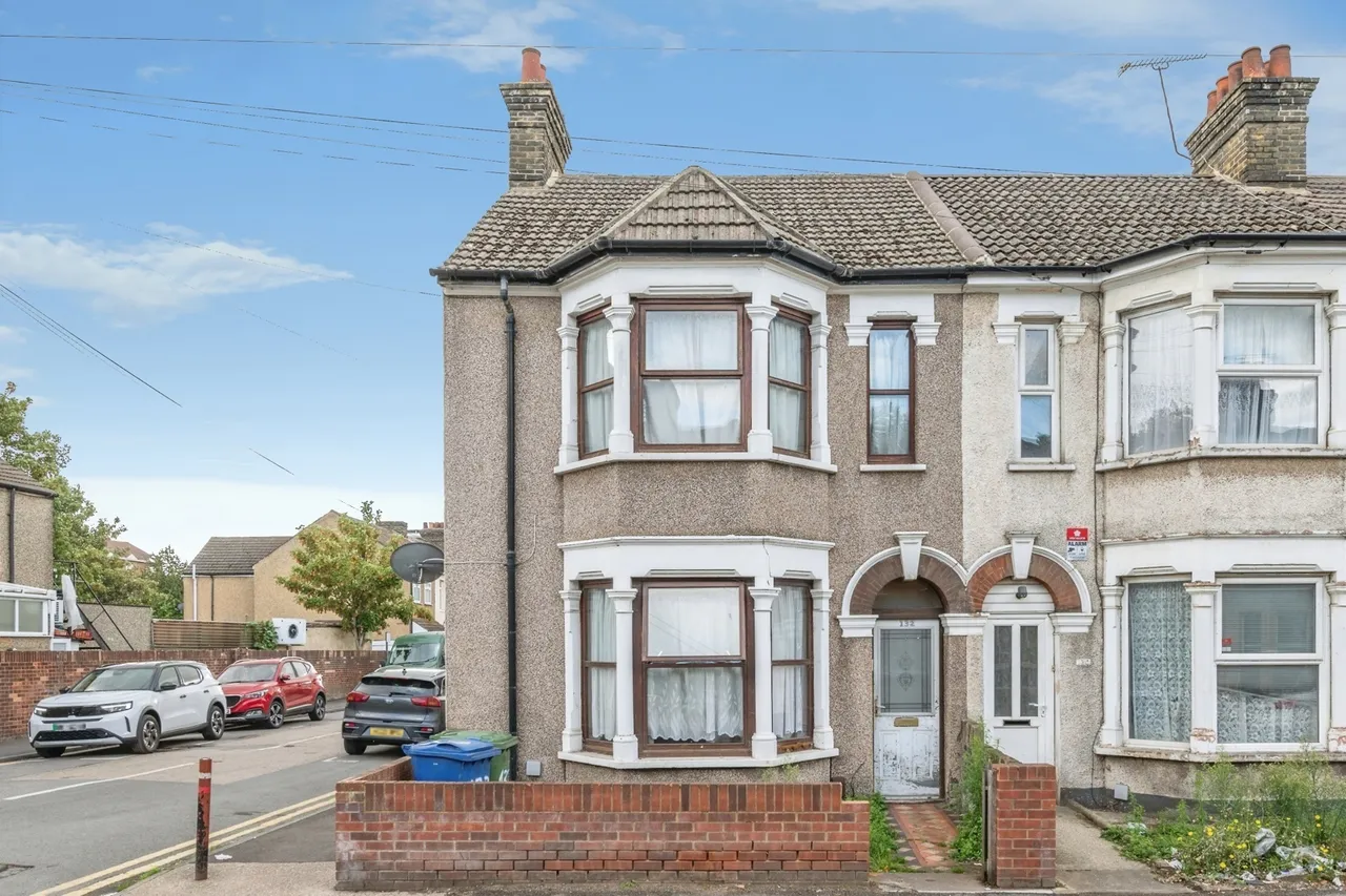 Clarence Road, Grays, RM17, photo 11