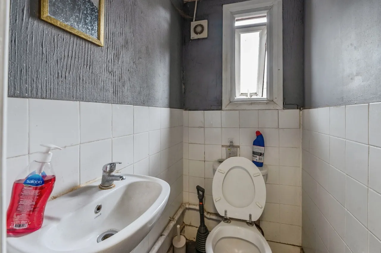 Clarence Road, Grays, RM17, photo 5