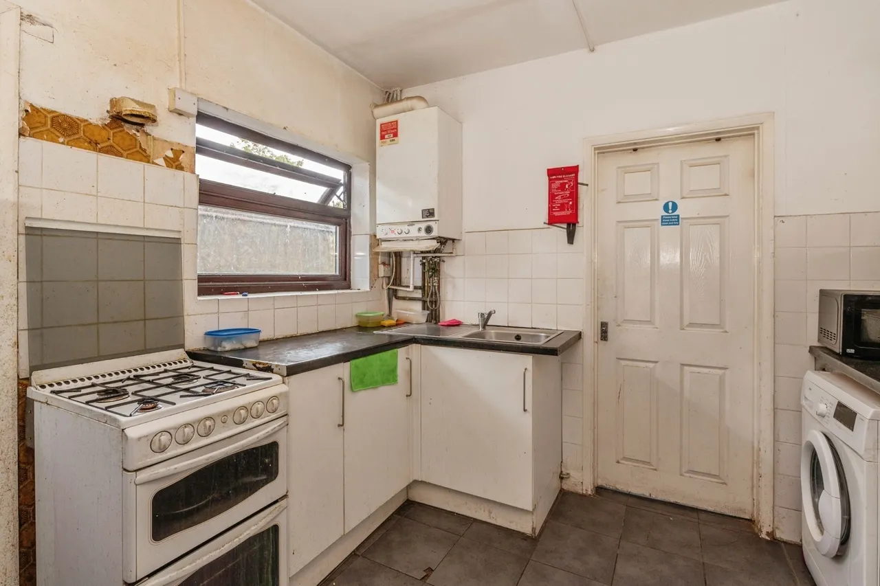 Clarence Road, Grays, RM17, photo 6