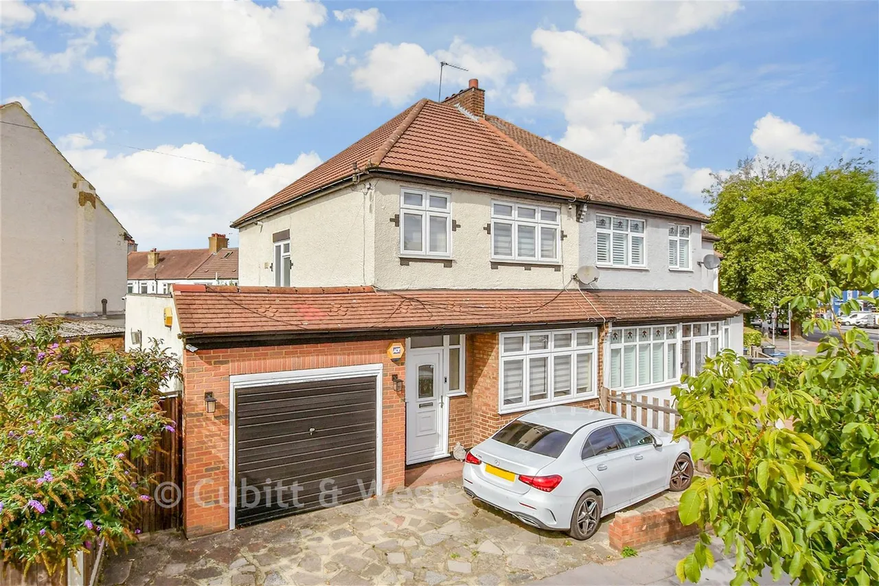 3 bed house for sale, Purley Way, Croydon, CR0