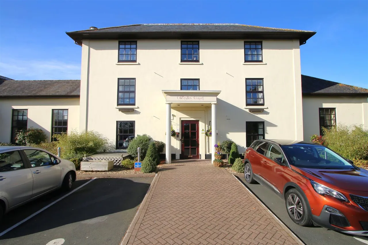 1 bed flat for sale — Austcliffe Lane, Cookley, Kidderminster