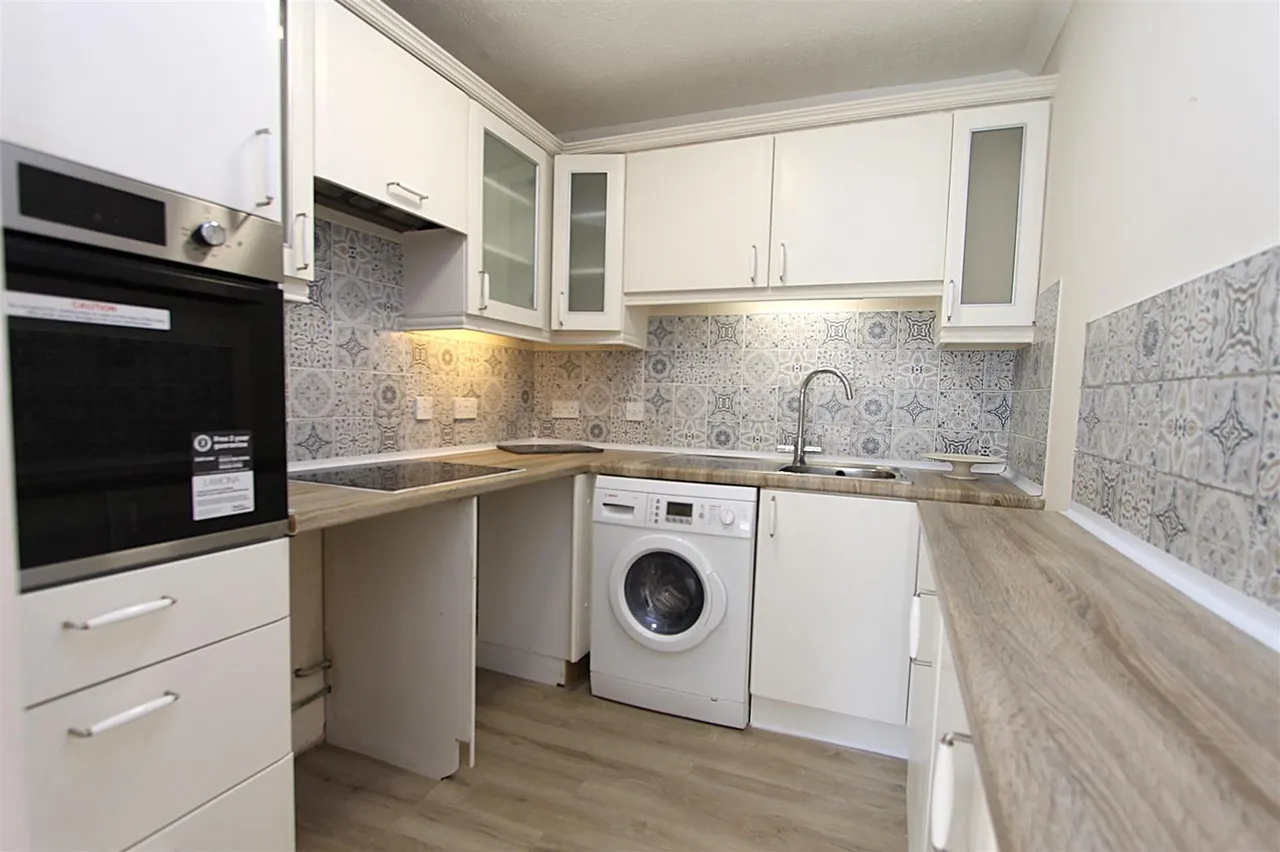 Austcliffe Lane, Cookley, Kidderminster, photo 6