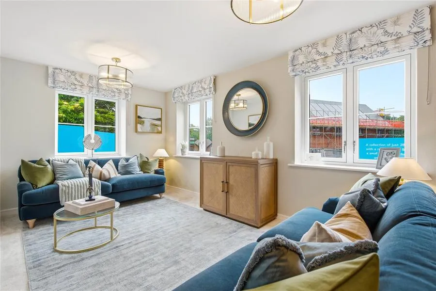 Bakeham Lane, Englefield Green, TW20, photo 3
