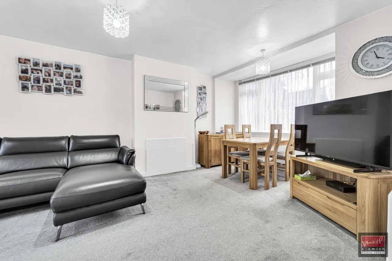 Sundown Road, Ashford, TW15, photo 5