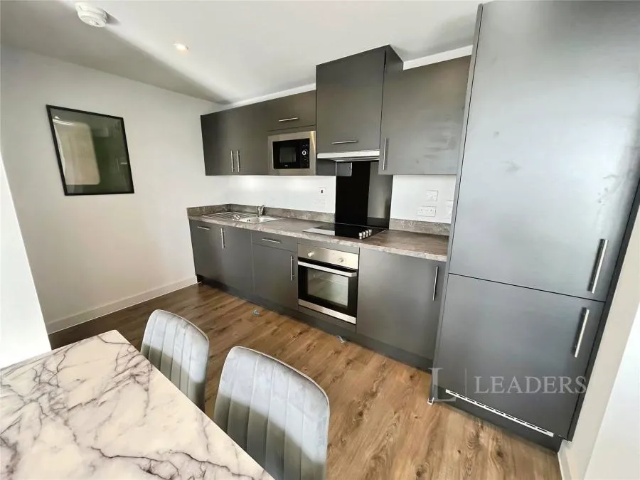 Castle Street, Luton, LU1, photo 4