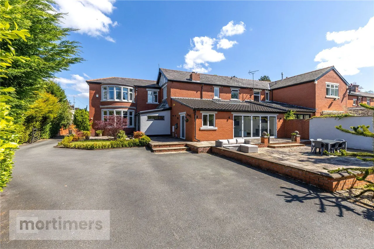 Hollins Lane, Accrington, BB5, photo 26