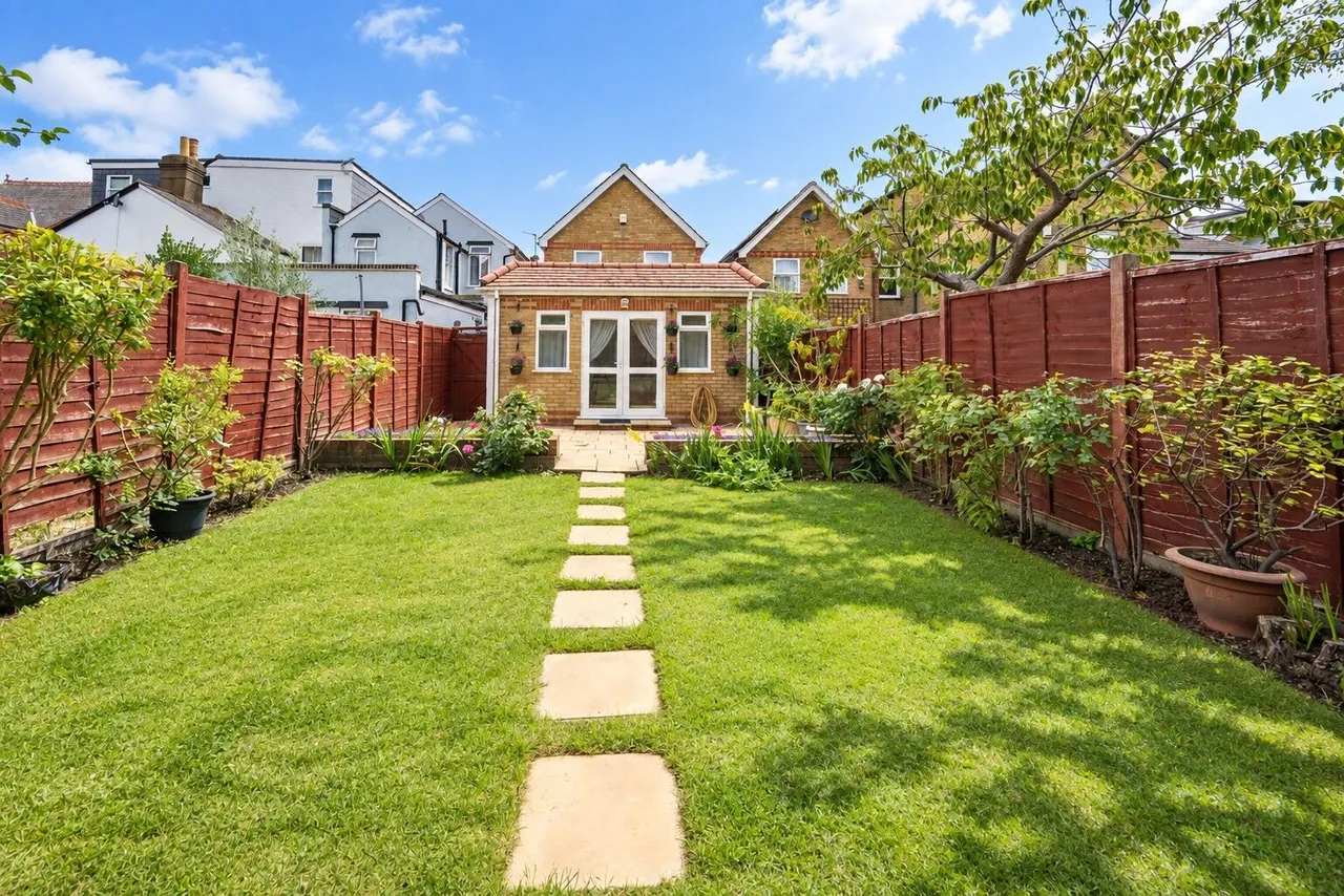 74 Worthington Road, Surbiton, photo 4