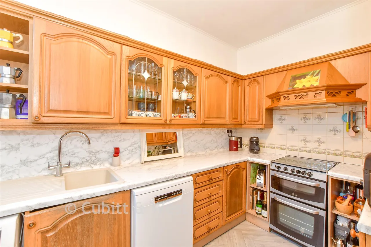 Alverstone Road, Southsea, PO4, photo 4