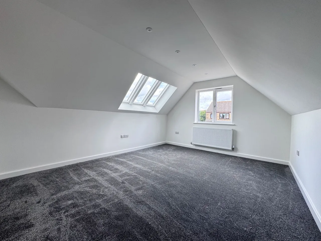 Smithbrook Close, High Peak, photo 15