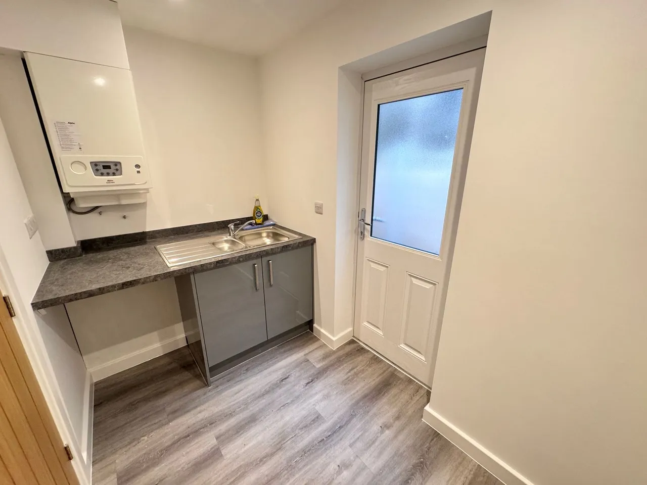 Smithbrook Close, High Peak, photo 9