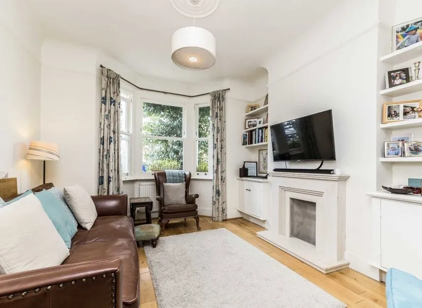 Ingelow Road, Battersea, SW8, photo 2