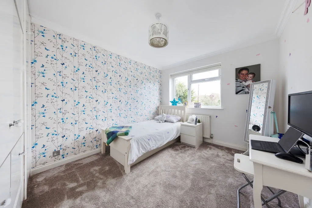 Woolhampton Way, Chigwell, IG7, photo 11