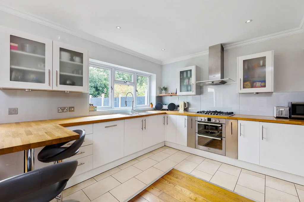 Woolhampton Way, Chigwell, IG7, photo 4