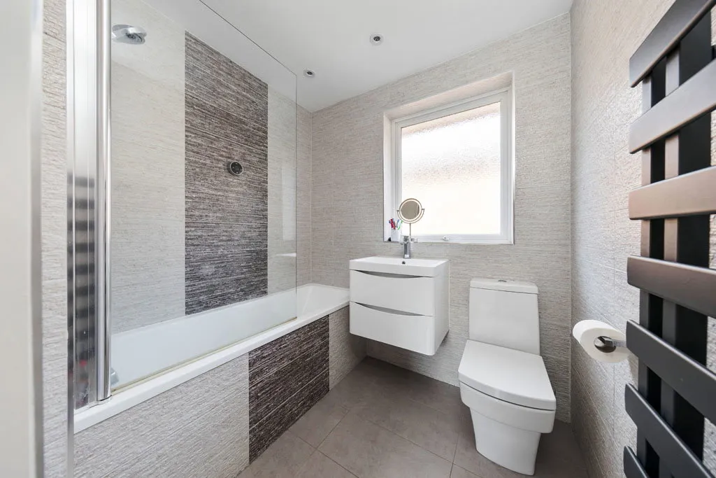 Woolhampton Way, Chigwell, IG7, photo 12