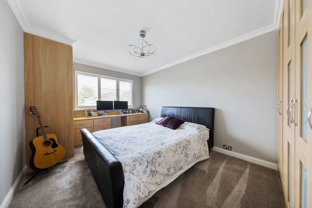 Woolhampton Way, Chigwell, IG7, photo 8