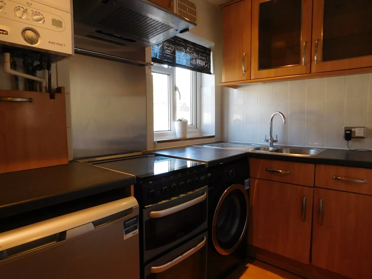 1 bed flat to rent — The Grove, Greenford, Middlesex, UB6 9BY