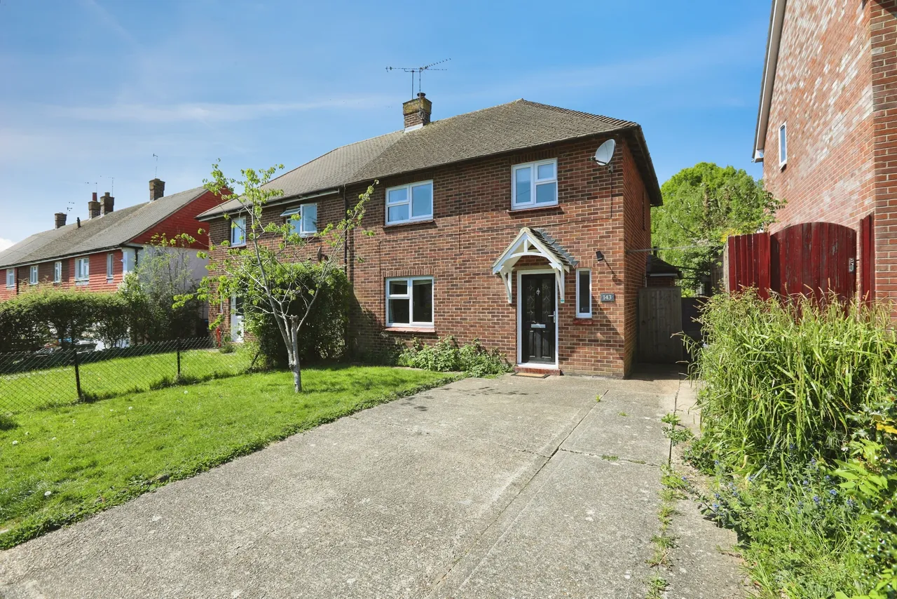 4 bed house for sale, Lagham Road, Godstone, RH9
