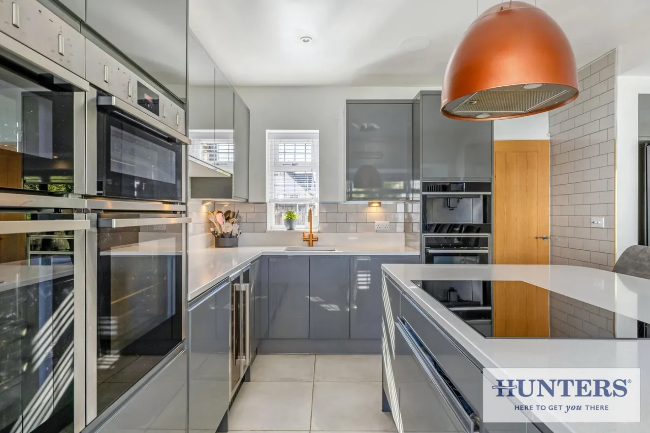 Byeway, Guiseley, LS20, photo 5