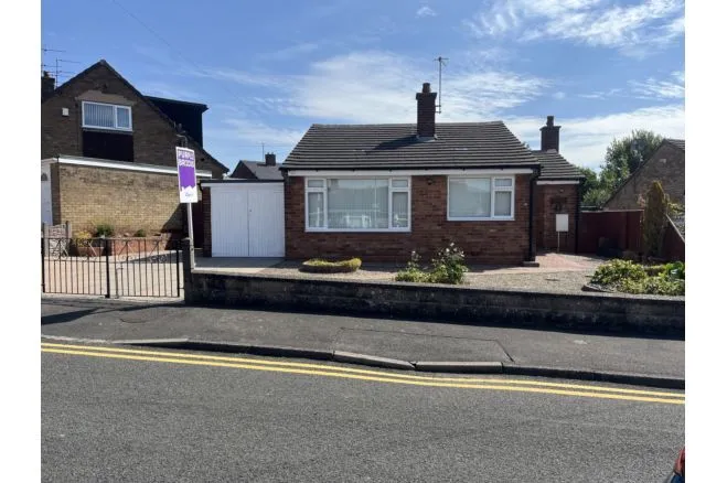 2 bed house for sale — Stubbsfield Road, Newcastle