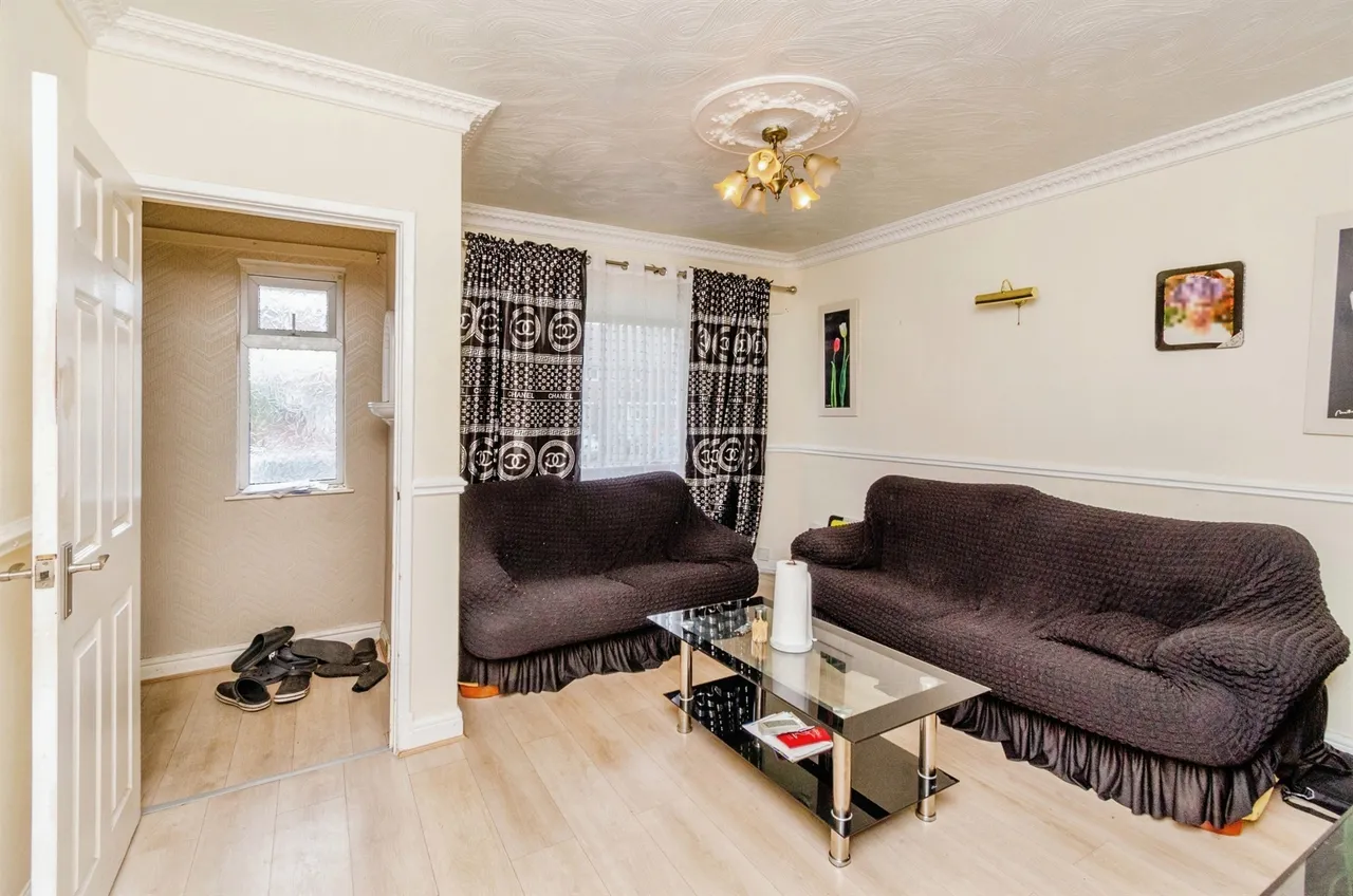 Kelvin Place, Walsall, WS2, photo 2