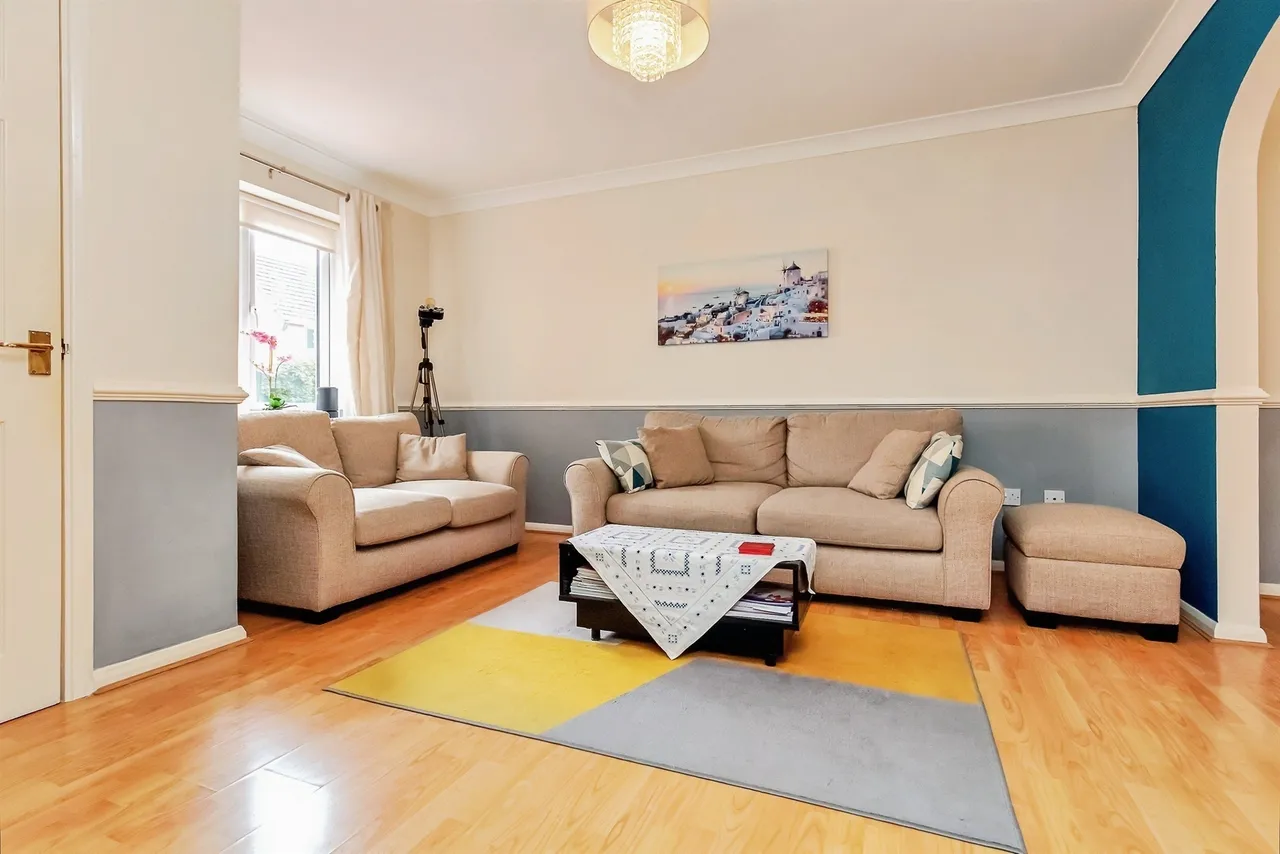Marigold Close, Stamford, PE9, photo 2