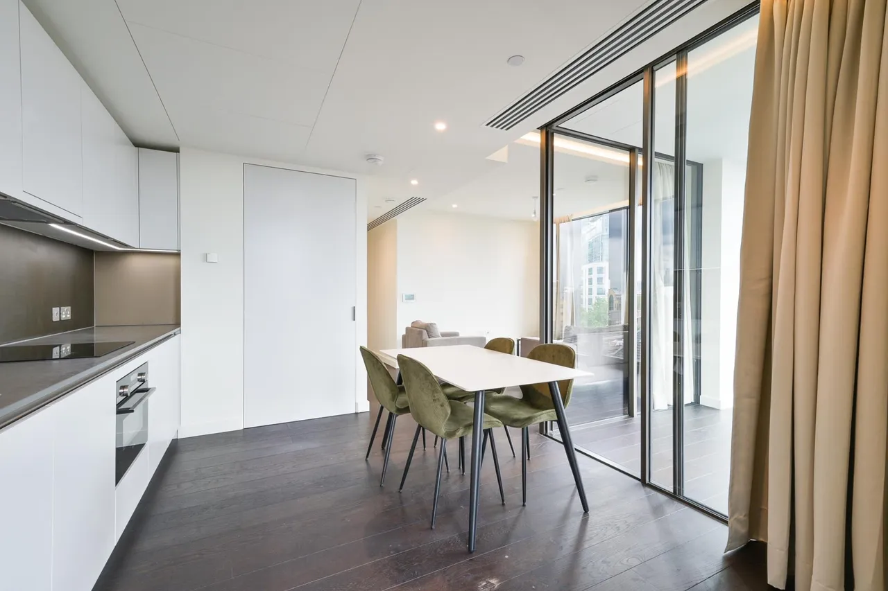 Damac Tower, Bondway, SW8, photo 6