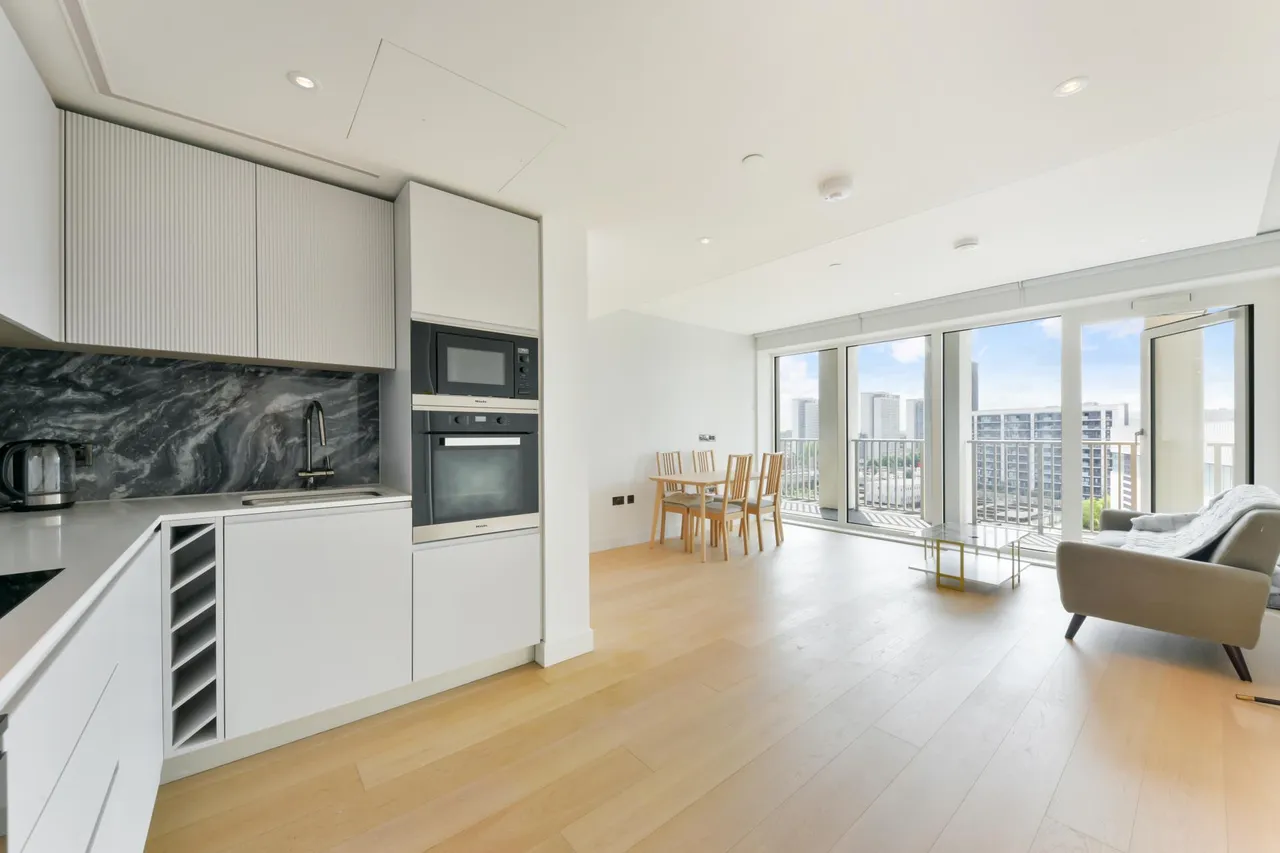 Fountain Park Way, W12, photo 6