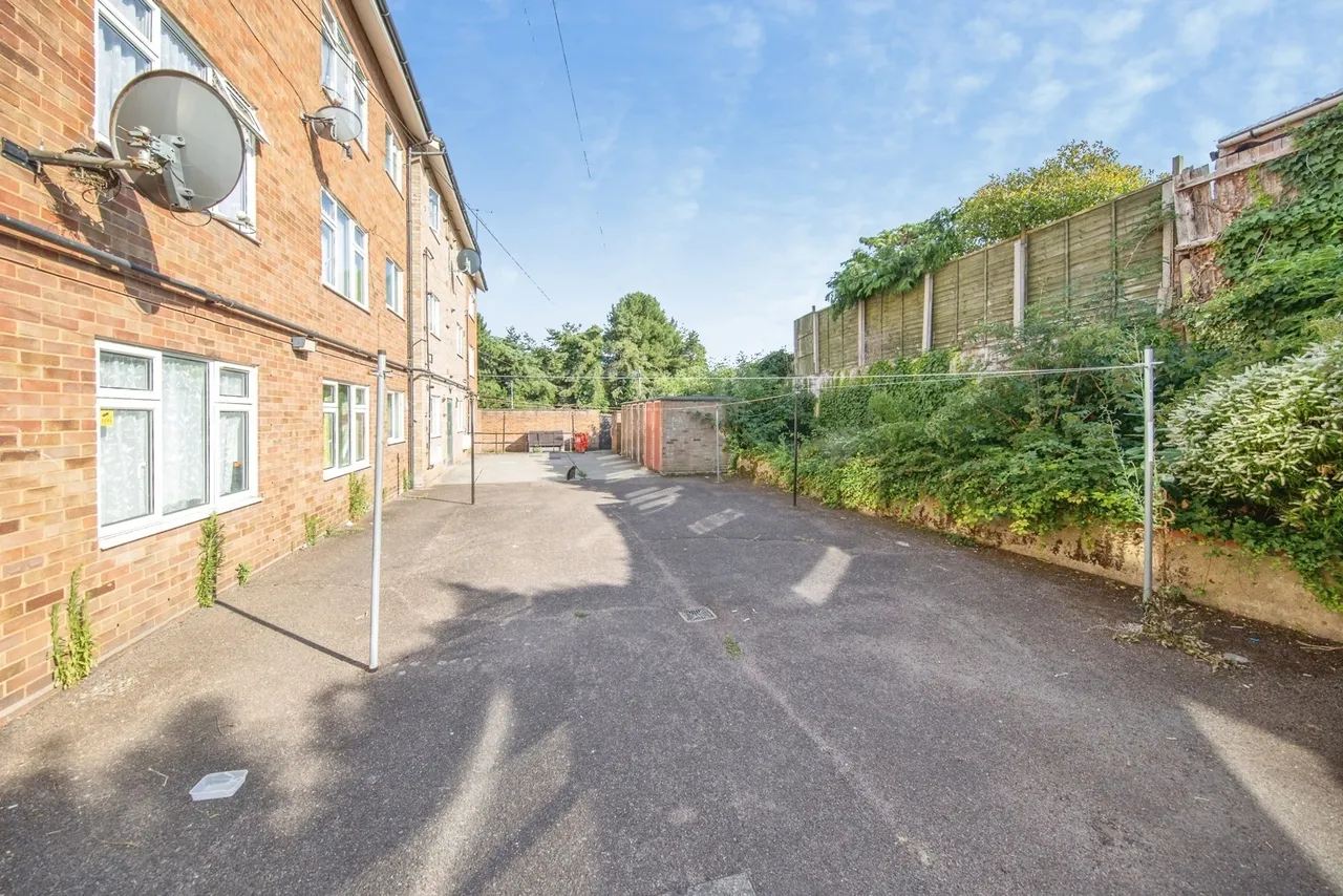 Birkfield Drive, SUFFOLK, IP2, photo 9
