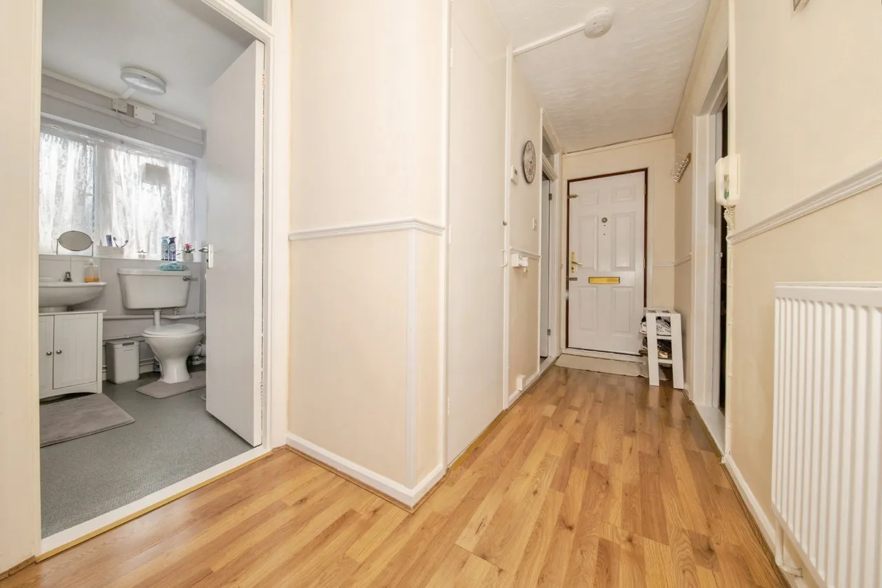 Birkfield Drive, SUFFOLK, IP2, photo 2