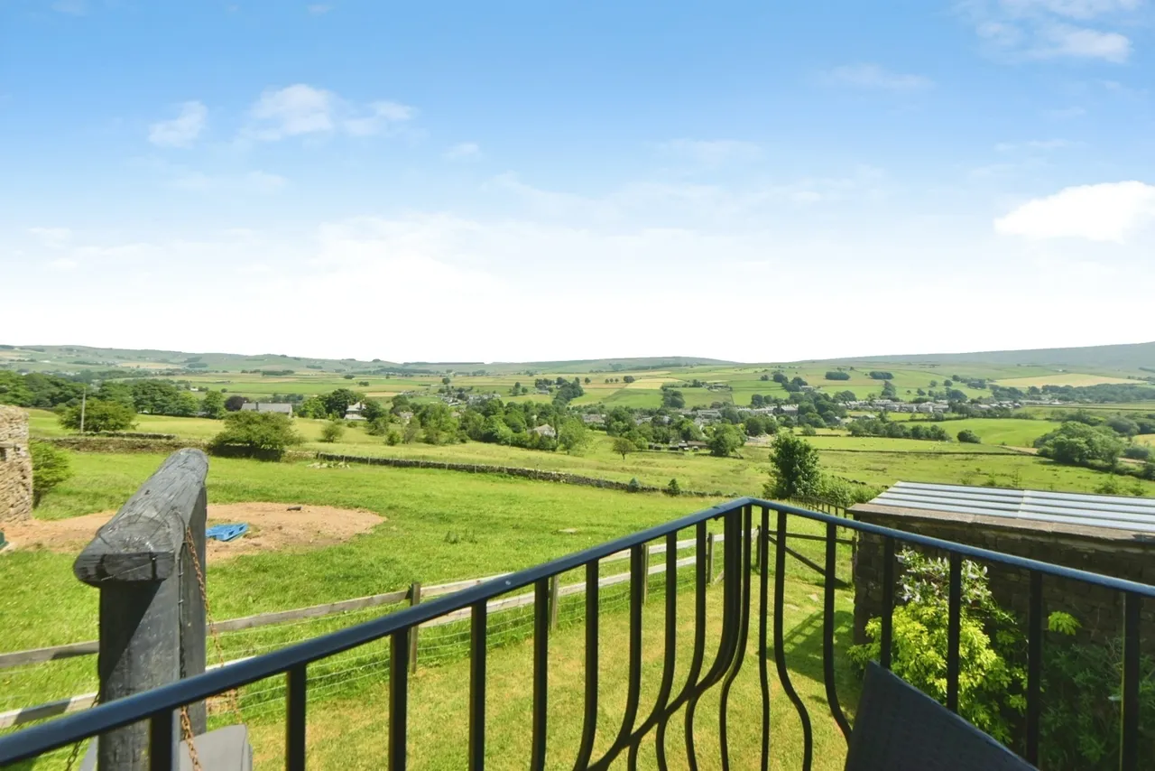 Colne Road, Trawden, BB8, photo 34