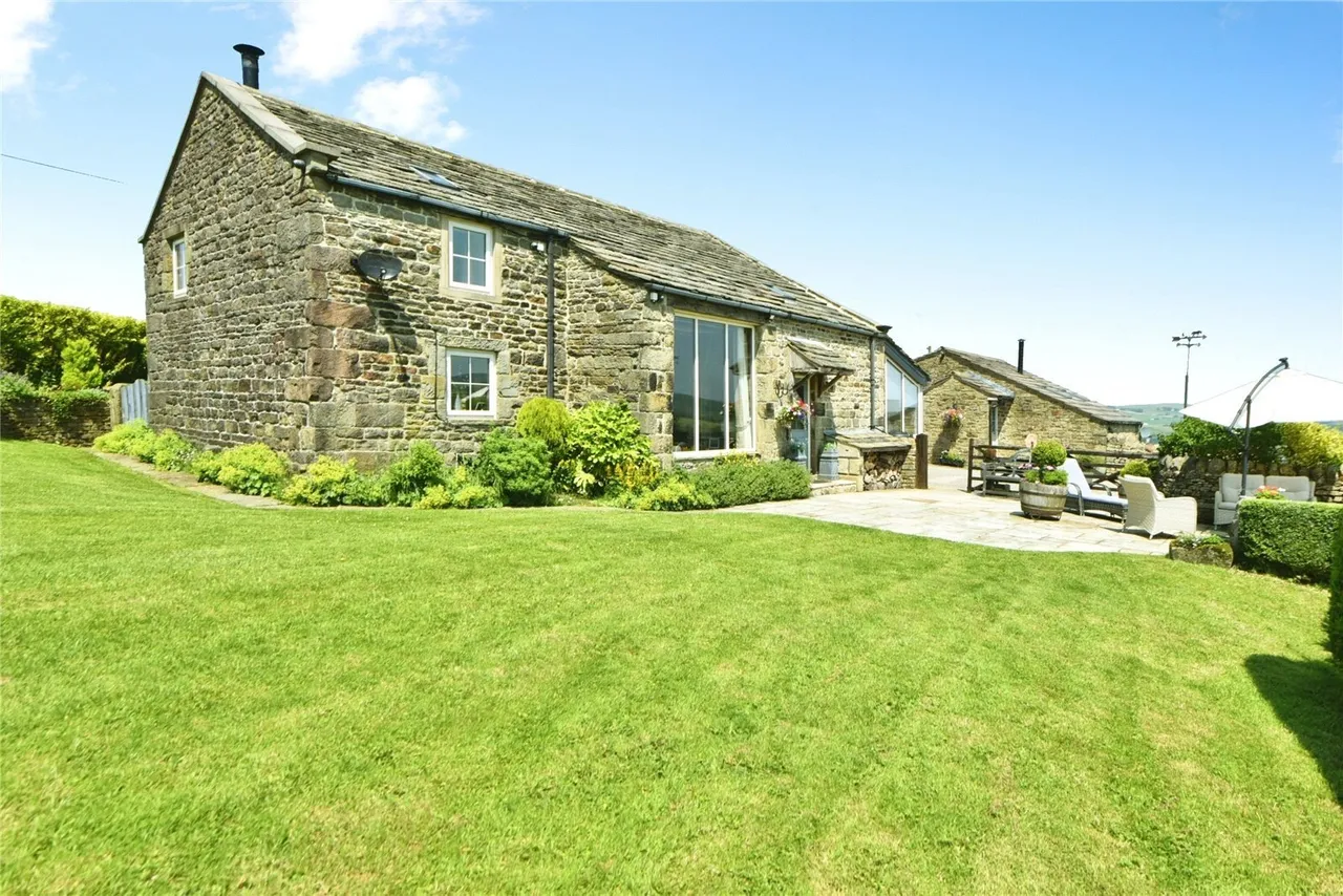 Colne Road, Trawden, BB8, photo 42